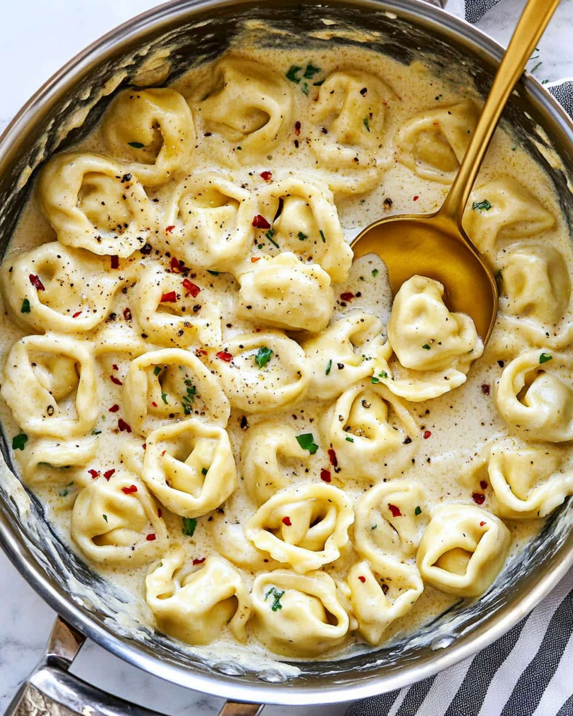 Creamy Tortellini Recipe - Yumyy