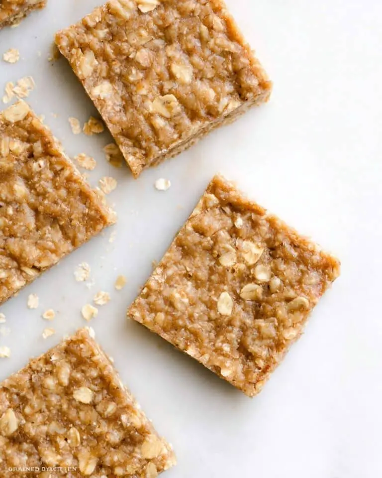 Healthy Oatmeal Breakfast Bars Recipe