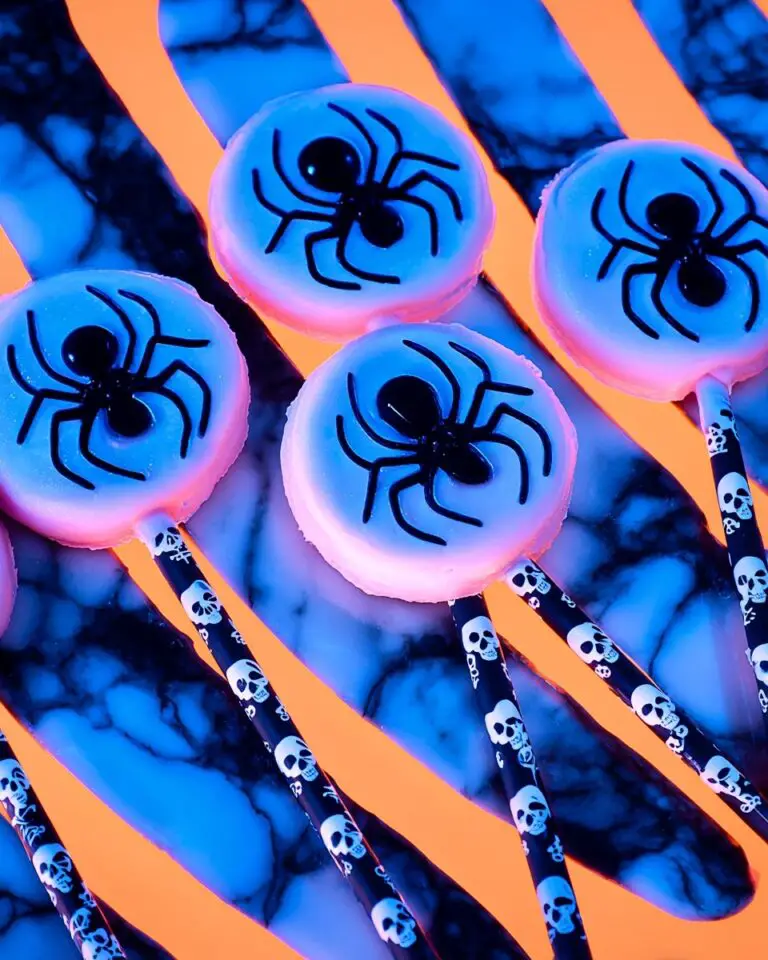 Glowing Black Widow Oreo Pops Recipe